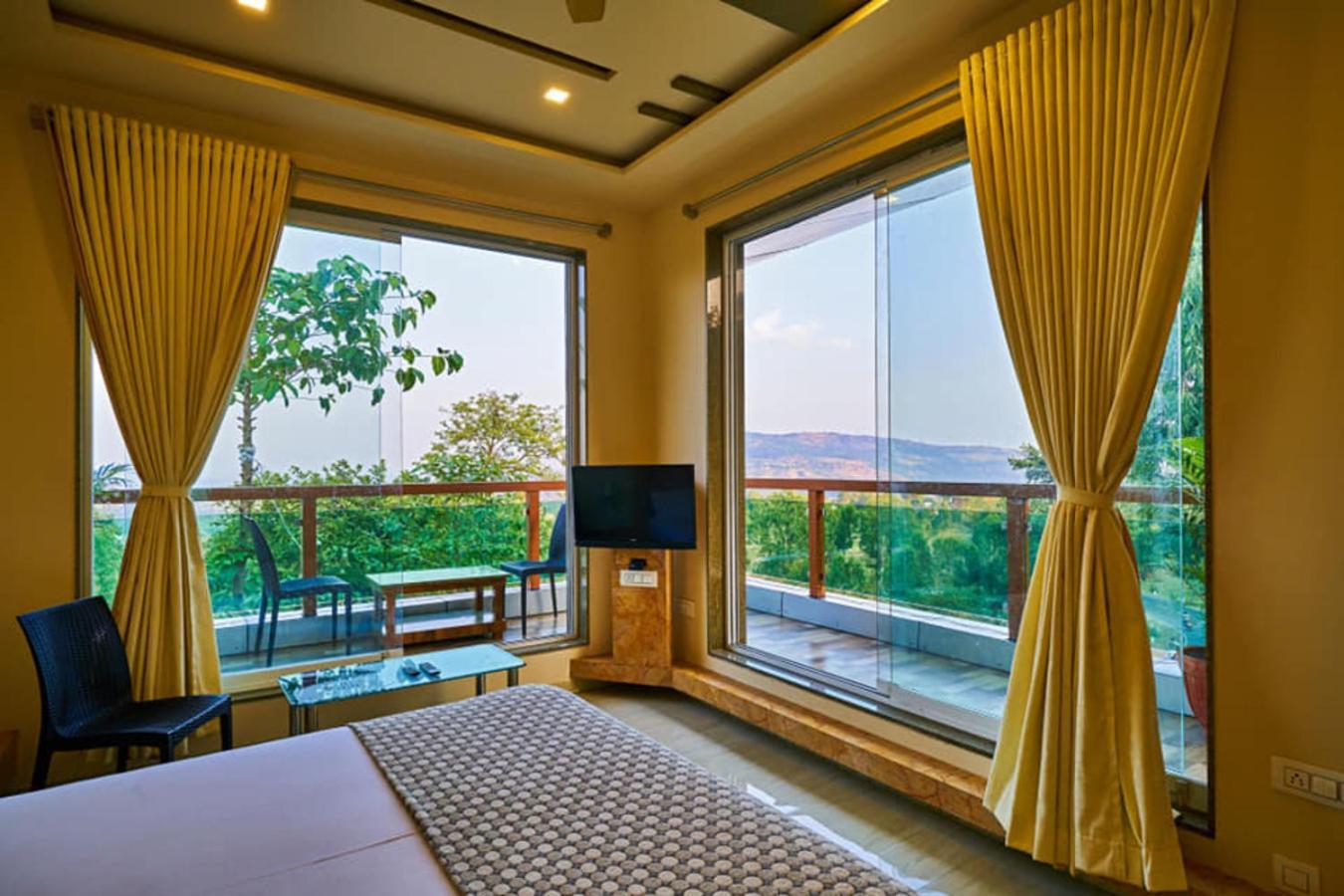 Natural Resort Panhala Exterior photo